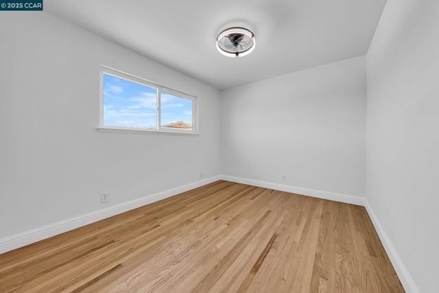 37643 Crocus Ct, Newark CA: https://media.crmls.org/mediaz/0e82846c-f8a3-4375-9f17-b4411f2f4da4.jpg
