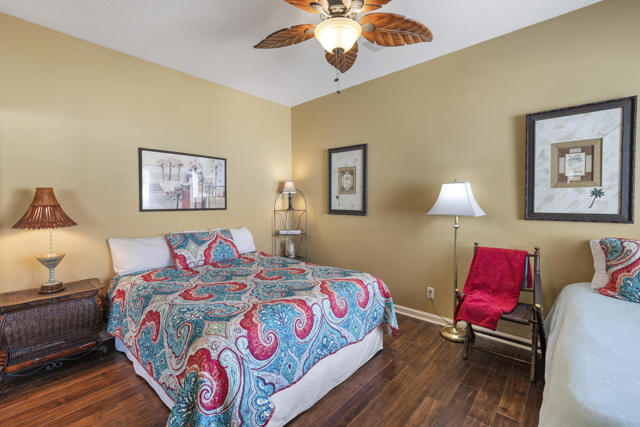182 Desert Falls Circle, Palm Desert CA: https://media.crmls.org/mediaz/0e82a587-ec7e-4b1c-8204-aed245d96462.jpg