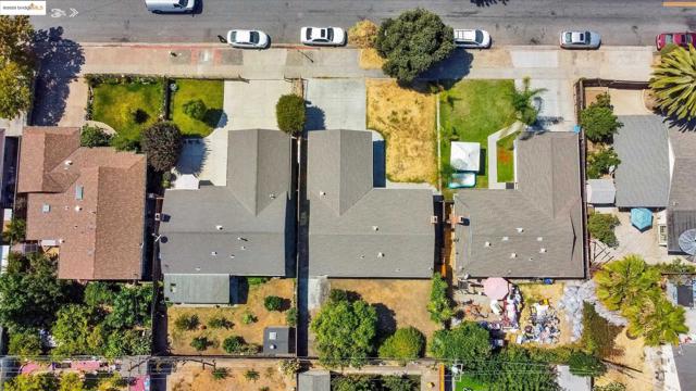 2040 Lanai Ave, San Jose CA: https://media.crmls.org/mediaz/0e8388ec-18e8-43f7-bf1d-7b966c78d1fa.jpg
