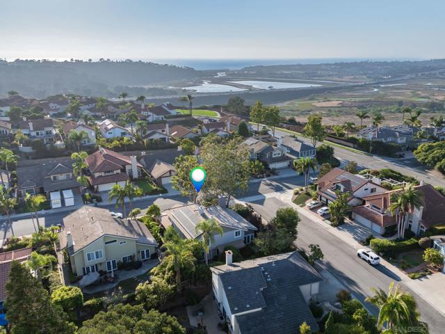 13413 Landfair Rd, San Diego CA: https://media.crmls.org/mediaz/0e83d66c-1141-4105-98ea-7d46030a5f52.jpg