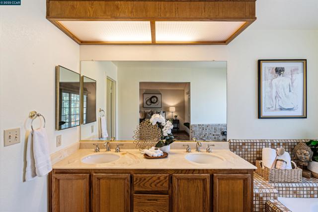 5200 Myrtle Dr, Concord CA: https://media.crmls.org/mediaz/0e841779-794a-4b7d-b130-d62f871a1771.jpg