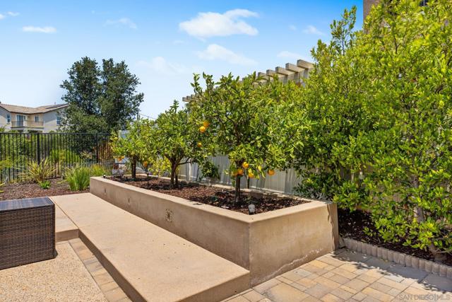 12712 Cloudbreak Ave, San Diego CA: https://media.crmls.org/mediaz/0e84734c-171c-4591-8ec2-6f836ad4e78f.jpg