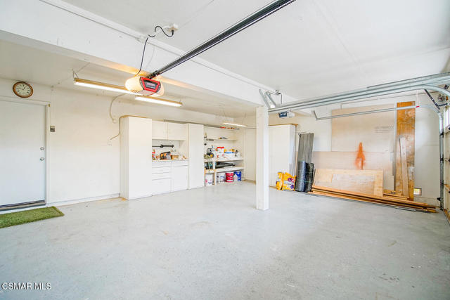 2111 Peak Place, Thousand Oaks CA: https://media.crmls.org/mediaz/0e84fdf5-981a-4b46-aec2-c4aa4d2f1a00.jpg