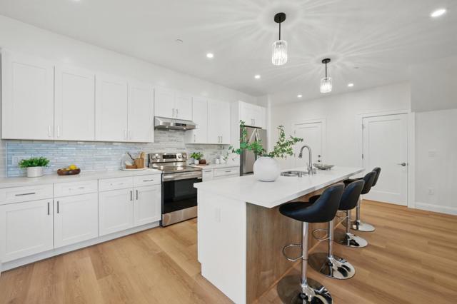 262 Twinlake Drive, Sunnyvale CA: https://media.crmls.org/mediaz/0e8550dc-f948-45f7-8e92-f4a39a990e94.jpg