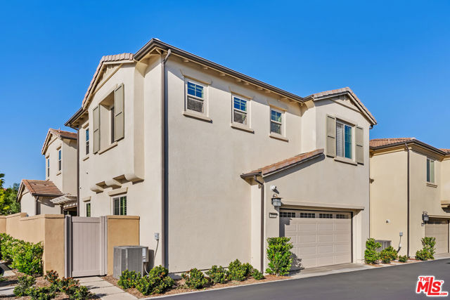 115 Primrose Drive, Foothill Ranch CA: https://media.crmls.org/mediaz/0e85dd57-ebbf-4e1c-acbf-21ca6ec10386.jpg