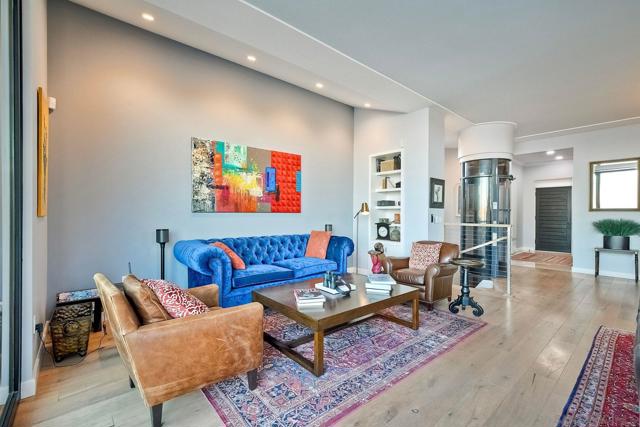 812 San Antonio Pl, San Diego CA: https://media.crmls.org/mediaz/0e860ab1-d5fb-4182-a9f1-909f34f13764.jpg