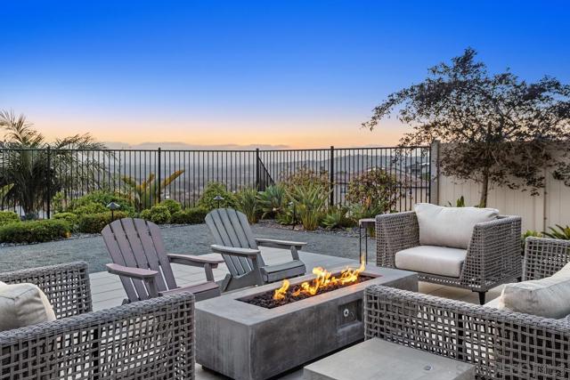 8416 Hidden Cove Way, San Diego CA: https://media.crmls.org/mediaz/0e860ce5-c736-40cc-84ca-f90e1e3e1540.jpg
