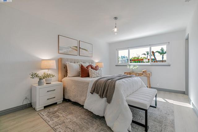 5324 Selma Ave, Fremont CA: https://media.crmls.org/mediaz/0e893983-20e9-4de8-823a-fa930bfbbaf3.jpg