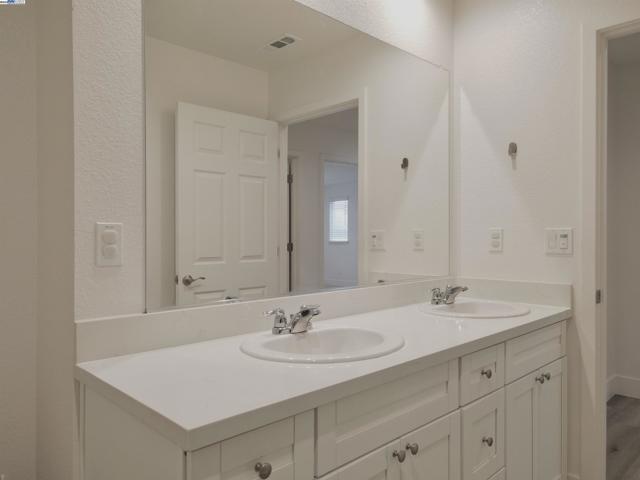 Image 20 of 23 For 5725 Misty Wind Ct