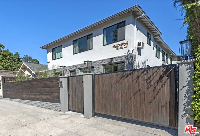 1964 Vista Del Mar Street, Los Angeles CA: https://media.crmls.org/mediaz/0e89b29f-566d-499e-b5d5-f716082bcf3d.jpg