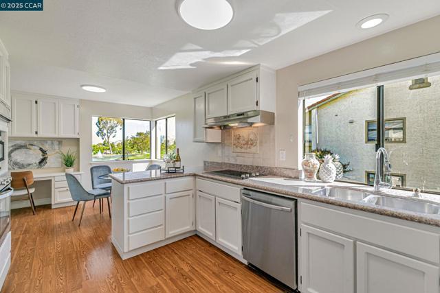 8366 Riesling Way, San Jose CA: https://media.crmls.org/mediaz/0e89f526-e84e-4f9a-b716-2633505f0934.jpg