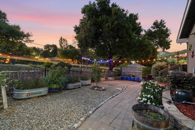 Image 36 of 41 For 17200 Holiday Drive