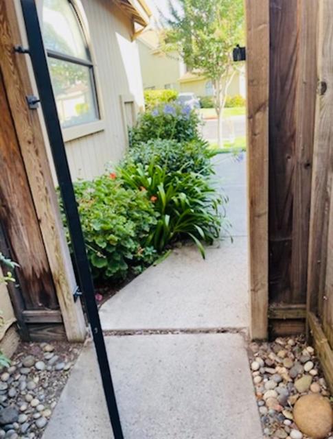 2101 Darnis Circle, Morgan Hill CA: https://media.crmls.org/mediaz/0e8ae70e-0c16-4004-b822-ac5ff0f1eb60.jpg