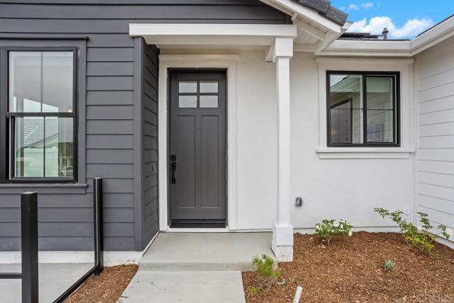 Detail Gallery Image 2 of 17 For 1215 Stonemark Place Adu,  Vista,  CA 92081 - 2 Beds | 1 Baths