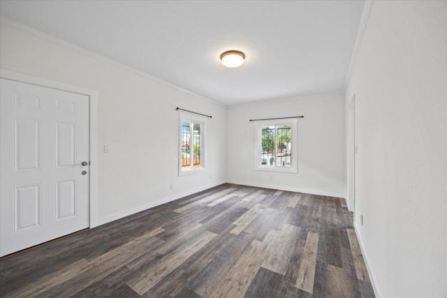 8850 Dowling Street, Oakland CA: https://media.crmls.org/mediaz/0e8ec4c6-86f5-4cfc-a9c8-971f7d63474f.jpg