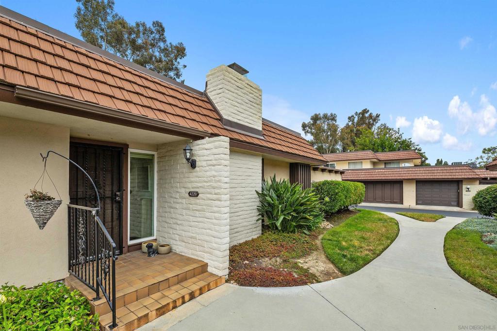 4220 Collwood Ln - photo 3