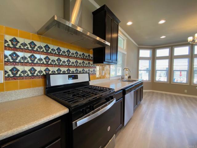 Detail Gallery Image 3 of 69 For 521 Orange Ave #104, Chula Vista,  CA 91911 - 3 Beds | 2 Baths