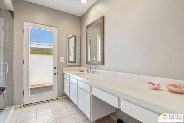 2130 S Toledo Avenue, Palm Springs CA: https://media.crmls.org/mediaz/0e927f06-af29-4910-9dac-7f0994d68700.jpg