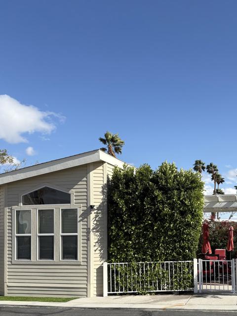 74711 Dillon Road, Desert Hot Springs CA: https://media.crmls.org/mediaz/0e951da7-f9d3-4f75-b01b-f8e23a71539e.jpg