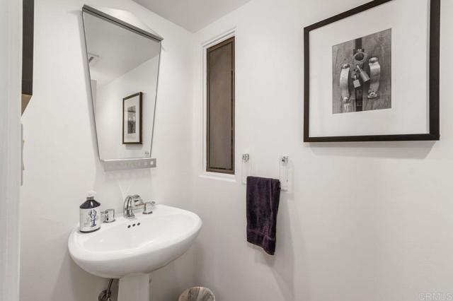 Image 17 of 57 For 1859 Zapo St