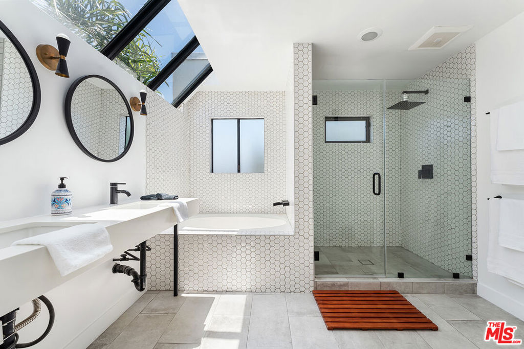 MLS #25519847 img 21