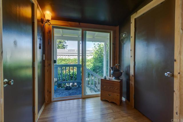 Detail Gallery Image 5 of 35 For 1380 Oak Hill Dr #42,  Escondido,  CA 92026 - 3 Beds | 2 Baths