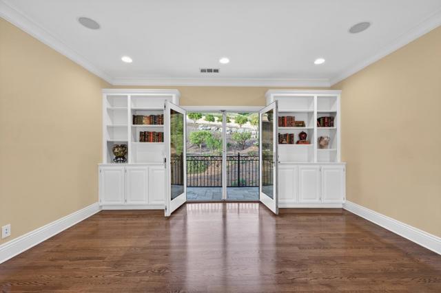 9540 Via Del Oro, Gilroy CA: https://media.crmls.org/mediaz/0e964645-0c2e-4d98-88d7-6af3c025a61f.jpg