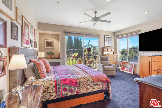 10930 National Boulevard, Los Angeles CA: https://media.crmls.org/mediaz/0e96536f-275f-4e8d-8390-2ed2167297f4.jpg