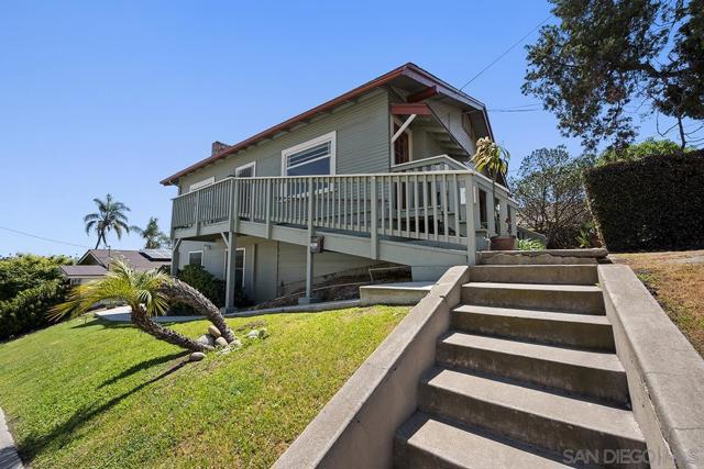 1821 25 Cypress Ave, San Diego CA: https://media.crmls.org/mediaz/0e969016-1cf2-469d-9067-57355150863c.jpg