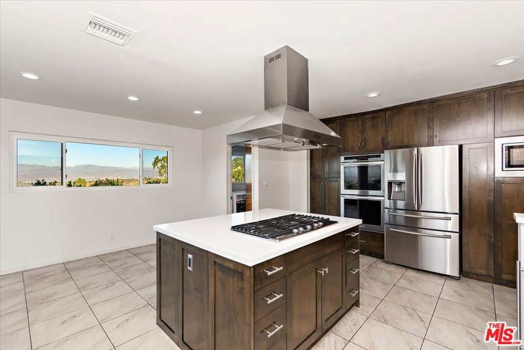 15451 Longbow DriveSherman Oaks img 47