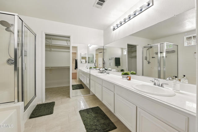 1529 La Verada Court, Camarillo CA: https://media.crmls.org/mediaz/0e972f1b-78a1-4536-8e6f-197741d58f89.jpg