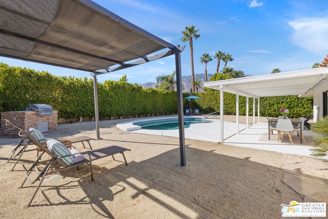 1489 E Francis Drive, Palm Springs CA: https://media.crmls.org/mediaz/0e973e51-528c-44ea-9b92-e3f8ff39008f.jpg