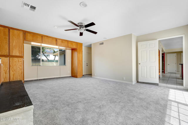 2391 Heather Street, Simi Valley CA: https://media.crmls.org/mediaz/0e9765eb-70f9-4ed6-80b8-0ad64ef02ffa.jpg