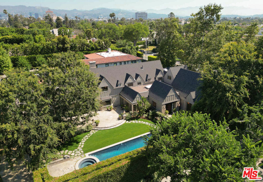 143 S Muirfield Drive