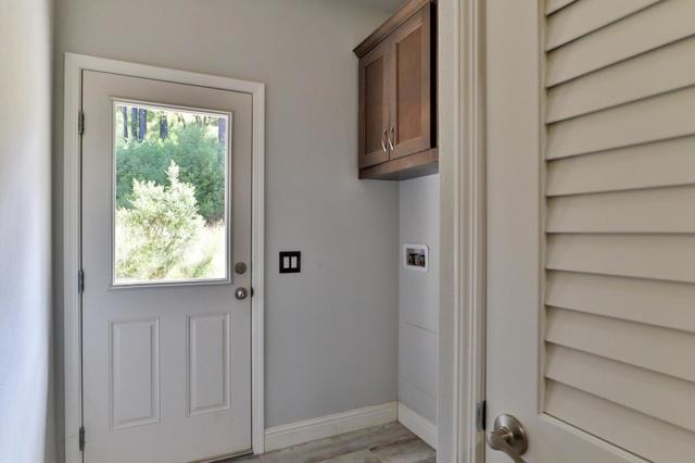 165 Coffeeberry Drive, Boulder Creek CA: https://media.crmls.org/mediaz/0e983867-881b-40db-bd14-c138f2f5184d.jpg