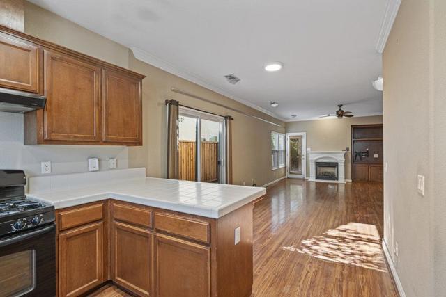3009 La Vina Circle, Los Banos CA: https://media.crmls.org/mediaz/0e985a89-a9e2-407d-9314-525561245ba5.jpg