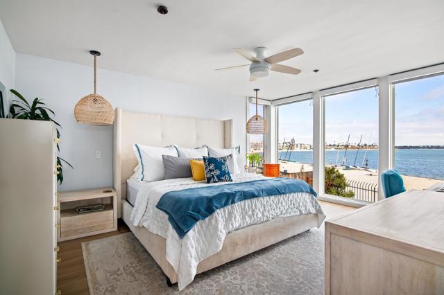 1221 Parker Pl, San Diego, California 92109, 2 Bedrooms Bedrooms, ,2 BathroomsBathrooms,Condominium,For Sale,Parker Pl,250029334SD