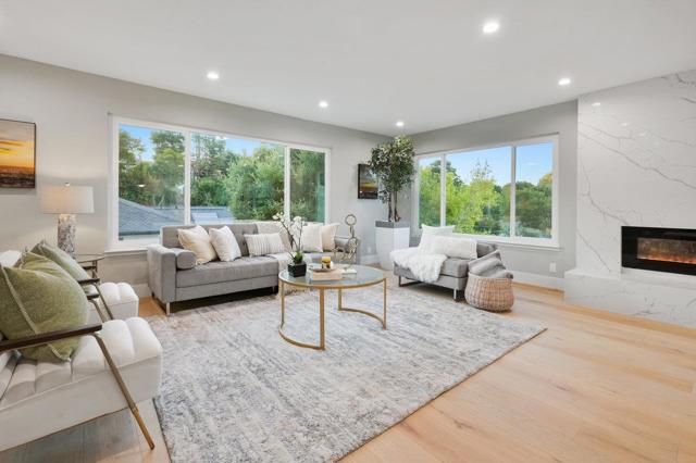 1560 Alturas Drive, Burlingame CA: https://media.crmls.org/mediaz/0e98de51-dfca-4230-8d6e-2d8f620a8aee.jpg