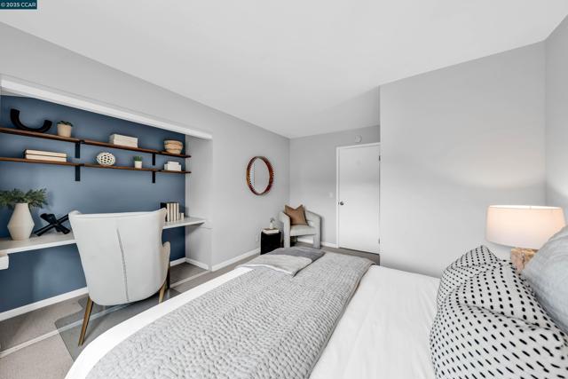 31 Turtle Creek Street, Oakland CA: https://media.crmls.org/mediaz/0e9974ae-d573-471a-a195-df11b0b31802.jpg
