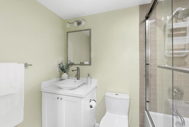 Detail Gallery Image 16 of 36 For 1810 Avenida Del Mundo #1504,  Coronado,  CA 92118 - 2 Beds | 2 Baths