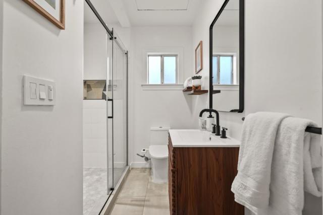 2061 Valparaiso Avenue, Menlo Park CA: https://media.crmls.org/mediaz/0e9a0d62-0a09-42f0-bbd8-bd94ed50e4dd.jpg