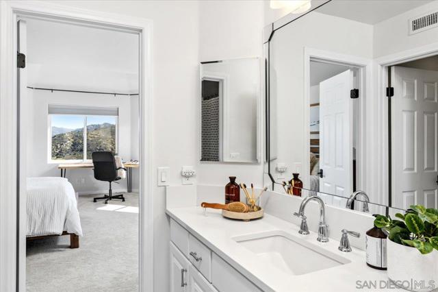 Image 42 of 75 For 2814 Paseo Del Sol