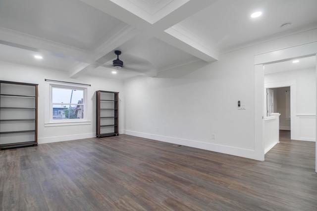 1864 Sunset Blvd, San Diego CA: https://media.crmls.org/mediaz/0e9ad1e2-56bd-41ea-9f62-872a63609dd1.jpg