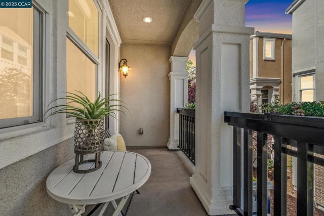 510 Ashton Way, Pleasant Hill CA: https://media.crmls.org/mediaz/0e9b0113-7fe5-4272-b0e5-92636c8b47ab.jpg