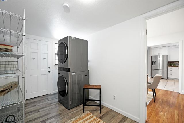 17303 Via Andeta, San Lorenzo CA: https://media.crmls.org/mediaz/0e9b0ed7-d41e-4b47-8813-99f52c8f176e.jpg