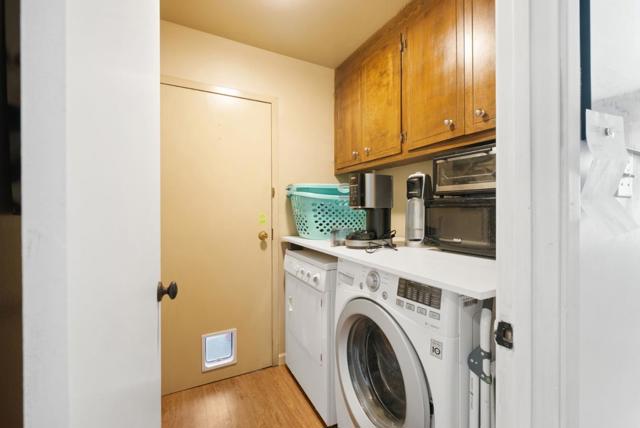 2005 Parrott Drive, San Mateo CA: https://media.crmls.org/mediaz/0e9c272b-b66d-4bd0-a320-555ad94a3219.jpg