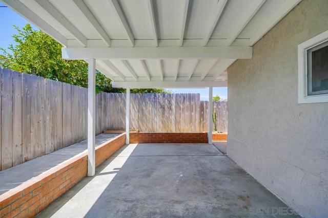 3484 Armstrong St, San Diego CA: https://media.crmls.org/mediaz/0e9c450f-7ca8-407e-b874-c3d6294bb745.jpg