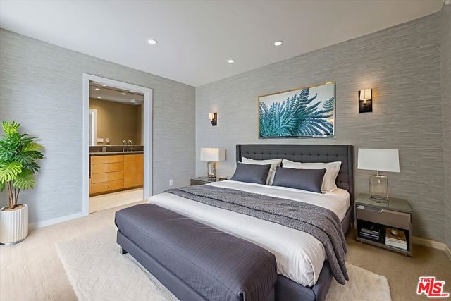 6789 Shearwater Lane, Malibu CA: https://media.crmls.org/mediaz/0e9c9ece-1cb1-48f9-8ddd-abde713c59ae.jpg
