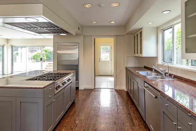324 Georgetown Avenue, San Mateo CA: https://media.crmls.org/mediaz/0e9d0ddf-80b8-4b23-a6af-36edd1bdd6f2.jpg