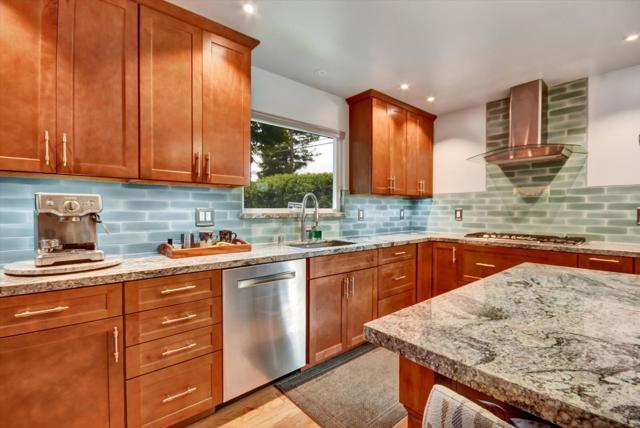 4214 Gull Cove Way, Capitola CA: https://media.crmls.org/mediaz/0e9d7dd9-246a-437e-8b3d-5d071942bf0c.jpg